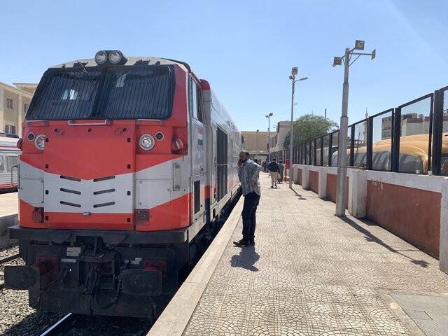 アスワン・ルクソール間の移動手段②：鉄道