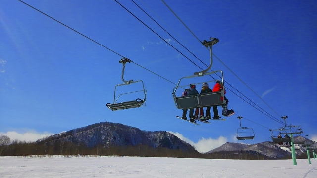 スキーとスノボの比較⑤：行きやすさ